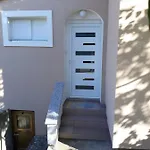 Goga - 6 Apartment
