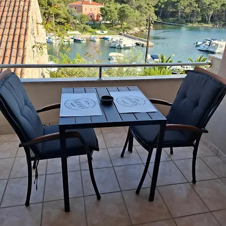 Goga - 6 * Molat